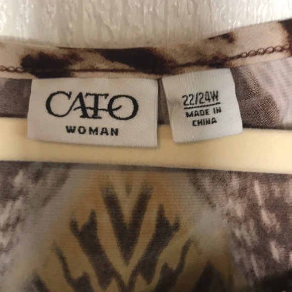 Brown Patterned Quarter Length Blouse - Picture 3 of 7